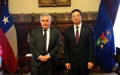 Rector Vivaldi participó en panel internacional sobre respuesta educativa ante COVID-19
