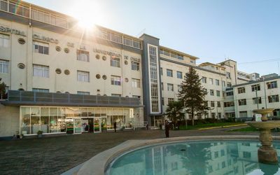 Hospital Clínico de la U. de Chile recibe 25 equipos de oxigenación de alto flujo donados por el Fondo Empresarial de la CPC