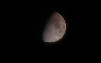 Doble hito de la astronomía en Chile: logran imagen de la primera luz de la luna con innovador espejo fabricado íntegramente en el país