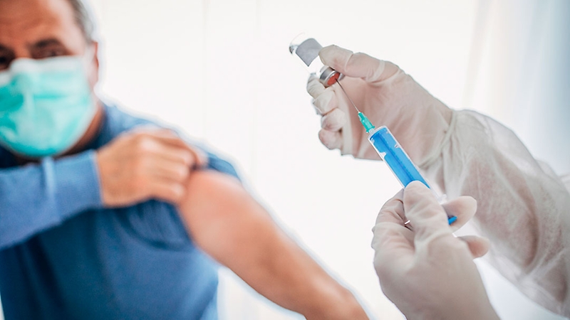 U. de Chile inicia reclutamiento de voluntarios para vacuna de Johnson & Johnson