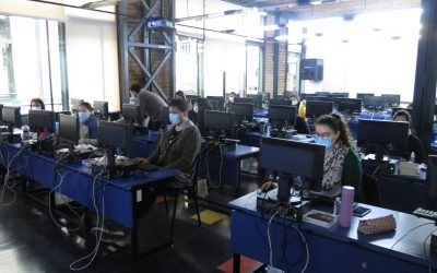 Internos de Odontología monitorean a diario los nuevos casos Covid en centro de trazabilidad UV