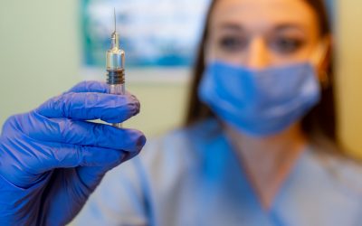 Vacuna de Oxford-AstraZeneca también será testeada en el Campus Norte de la Facultad de Medicina