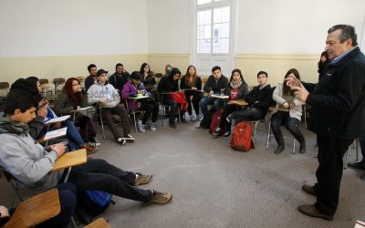 Orientadores de todo Chile analizan nueva normativa Mineduc en cita organizada por la UPLA