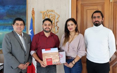 Rector UNAP junto a comitiva de la carrera de Arquitectura se reunieron con Gobernador Regional