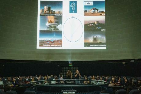 Día de la Astronomía en la Usach: Una invitación a valorar la ciencia en Chile